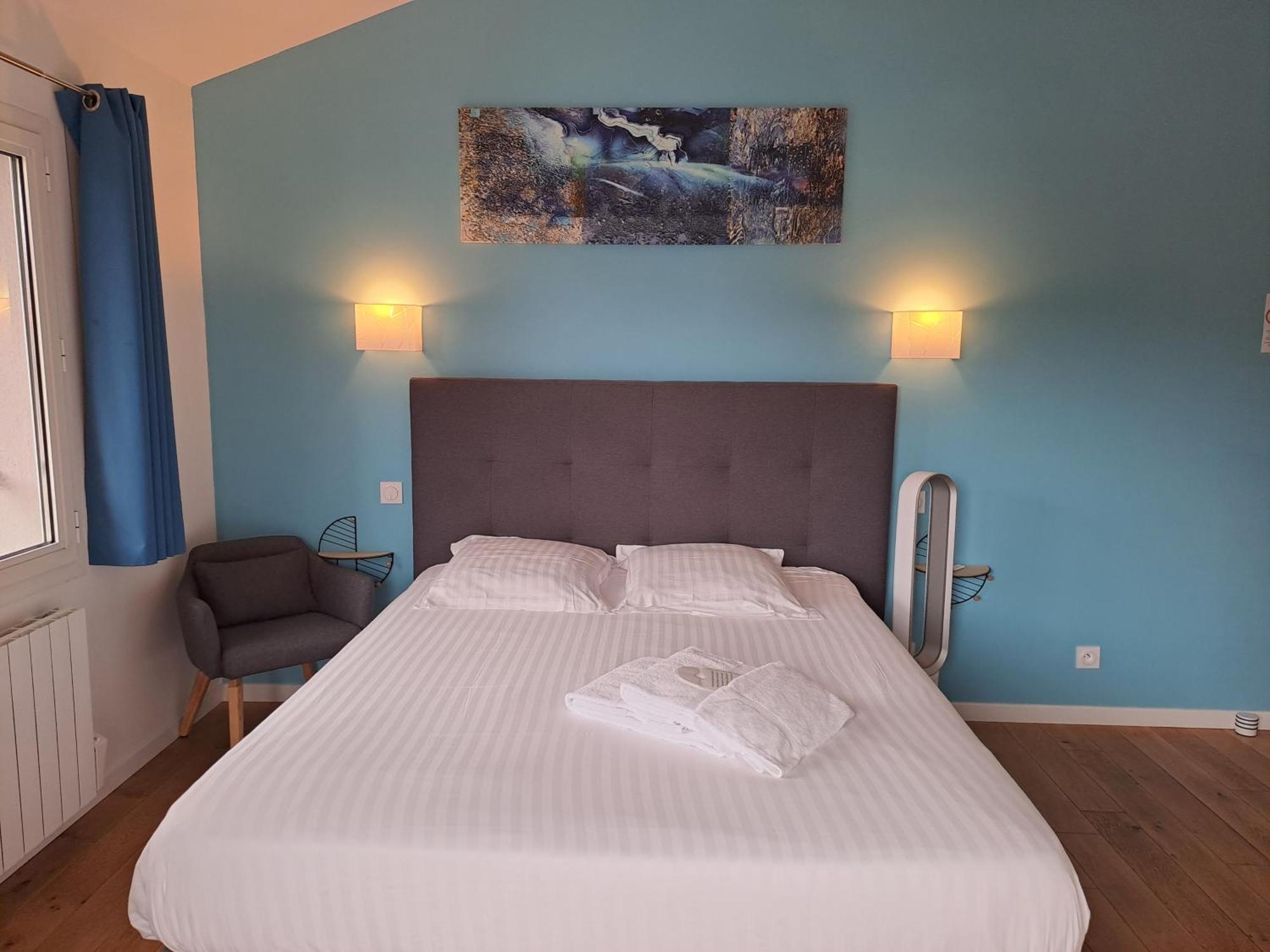 Hotel L'Auberge Canaulaise Lacanau Eksteriør bilde